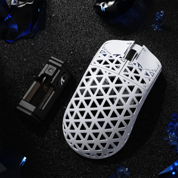 ATTACKSHARKR5ULTRACarbonFiberTri-ModeGamingMouse_PAW3950MAX8KSuperlightWhiteFullView-DokkanTech