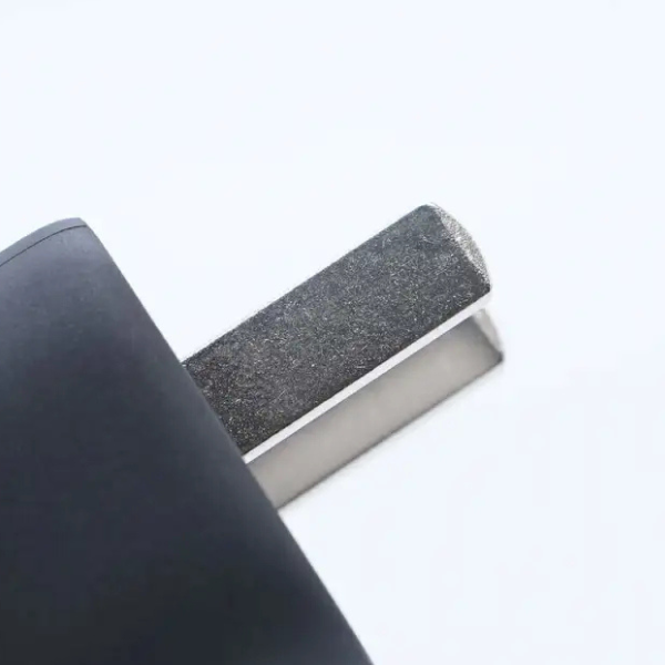 AnkerZoloCharger20W_Type-C_withUSB-CCable-LeftView-DokkanTech