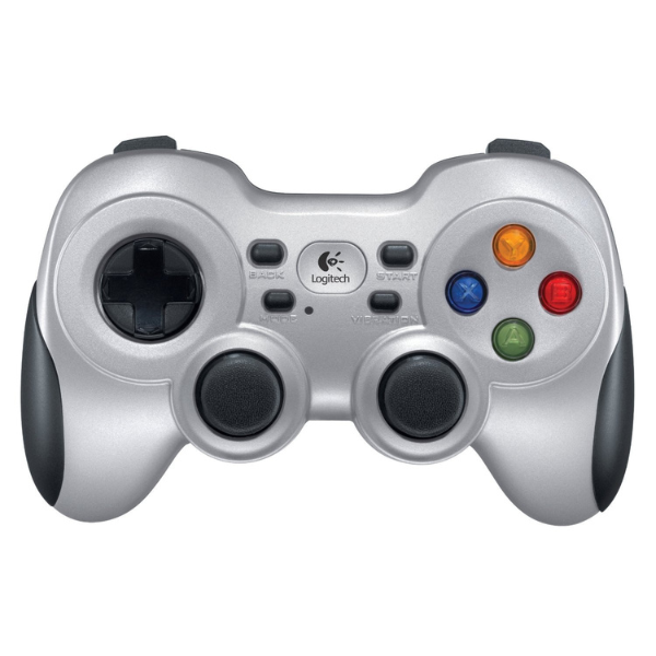 Logitech F710 wireless gamepad – front view