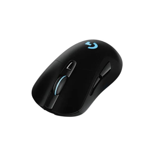Logitech G703 wireless gaming mouse – gaming desk lifestyle