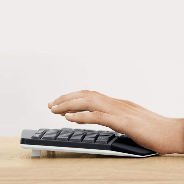 Logitech MK850 Wireless Keyboard and Mouse Combo Logitech Egypt