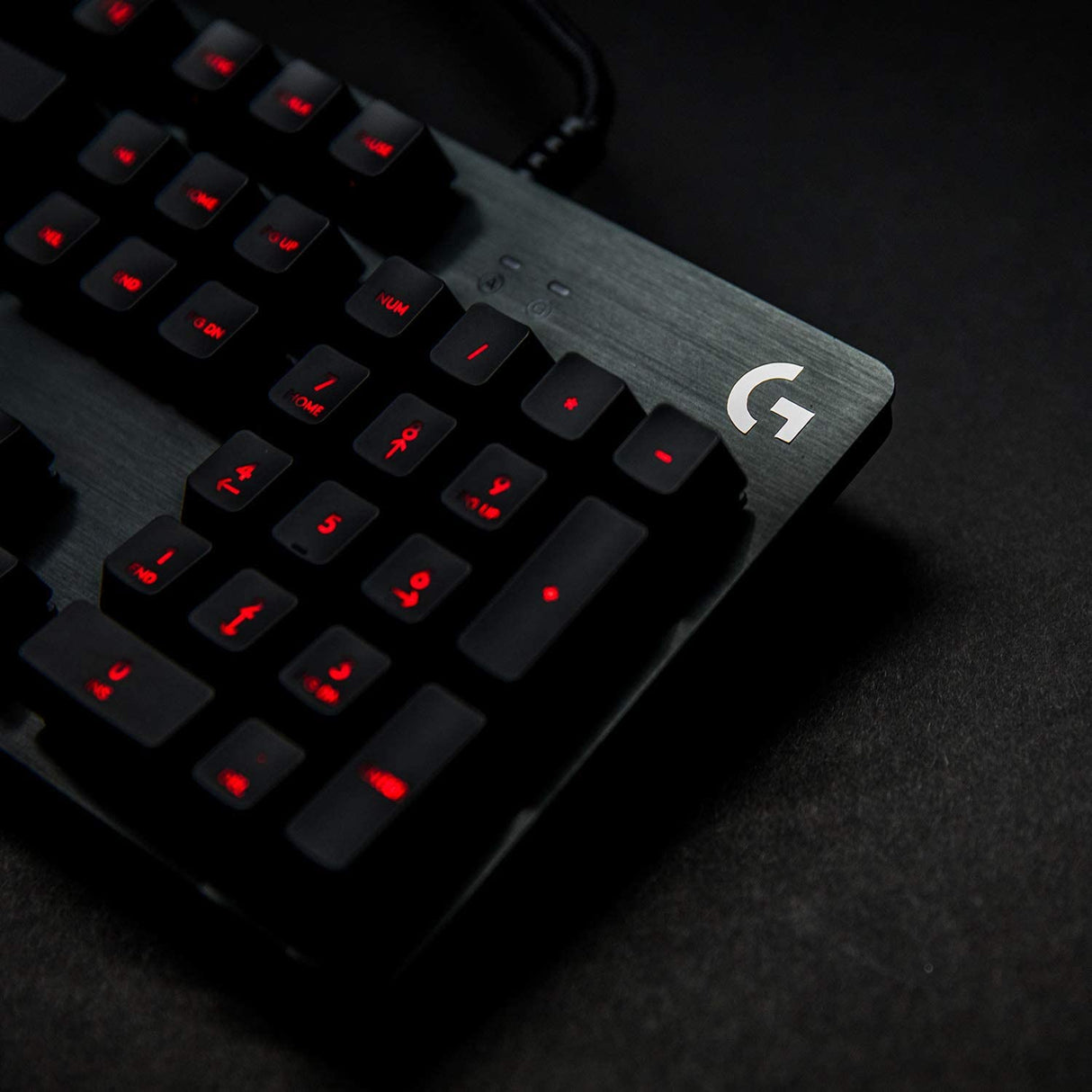 Logitech G413 Carbon mechanical keyboard – white backlight