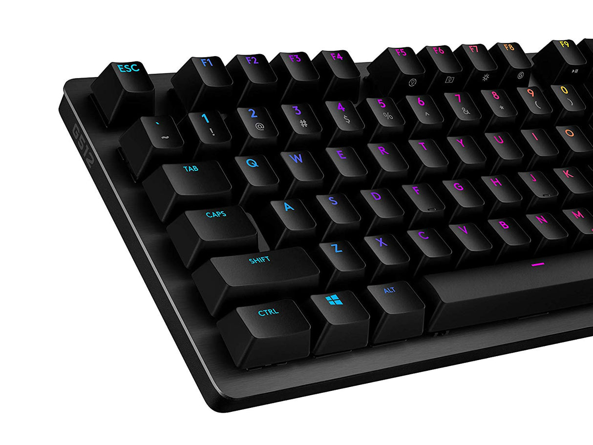 Logitech G512 Carbon RGB keyboard – gaming desk lifestyle