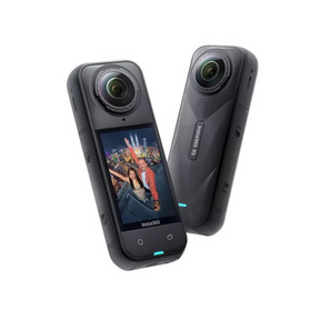 Insta360 X5 standard bundle 8K 360-degree action camera – front view black