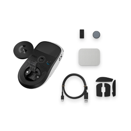 Logitech PRO X2 SUPERSTRIKE - USB-C charging port detail