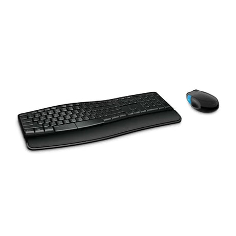 Microsoft Sculpt Comfort Desktop – split keyboard design