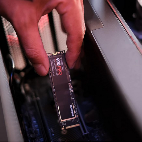 سامسونج 990 PRO SSD 4 تيرابايت PCIe 4.0 M.2 2280 محرك الأقراص الصلبة الداخلي ذو الحالة الصلبة، Seq. سرعات قراءة تصل إلى 7,450 ميجابايت/ثانية 
