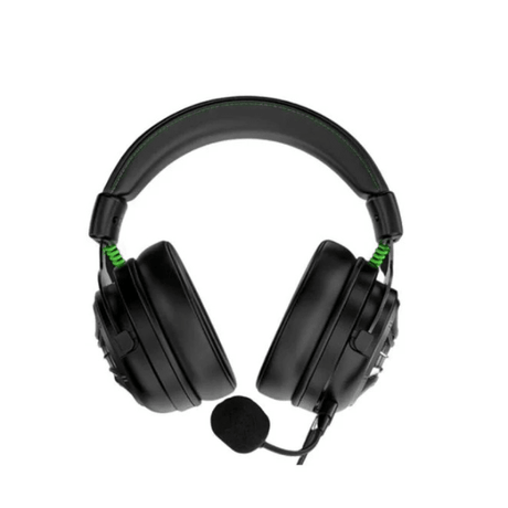 EKSA E5000 Pro gaming headset – wearing lifestyle