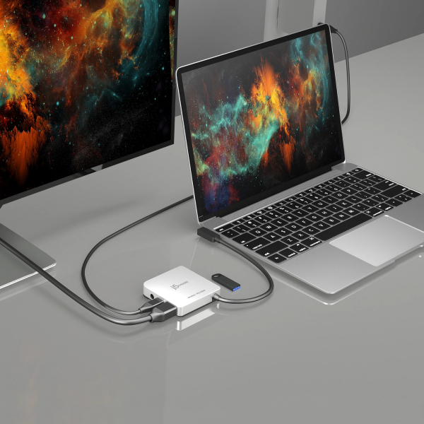 j5create JCD612 USB-C to 4K 60 Hz HDMI Travel Dock for iPad Pro