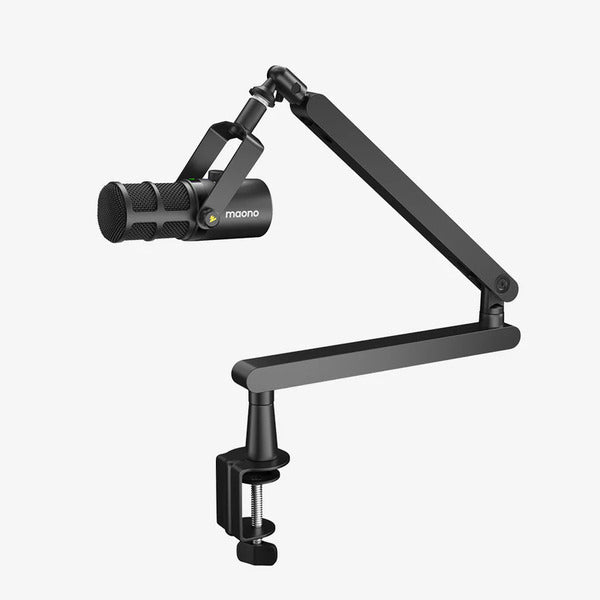 MAONO PD400X mic – studio podcasting setup