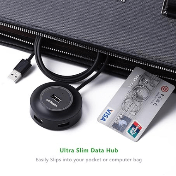 Ugreen CR106 USB 2.0 hub – in use with laptop