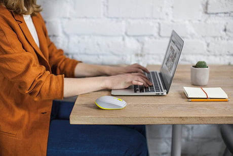 Logitech M535 Bluetooth wireless mouse – compact size